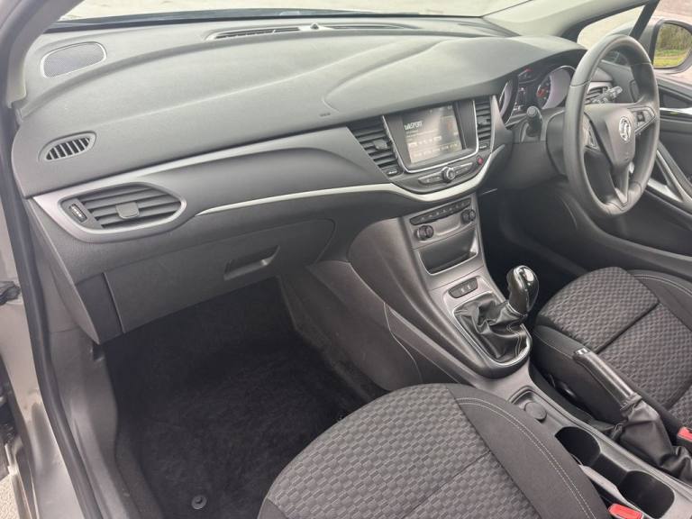 2017 Vauxhall Astra 1.0i Turbo ecoFLEX Design Sports Tourer 5dr Petrol Manual Euro 6 (s/s) (105 E...