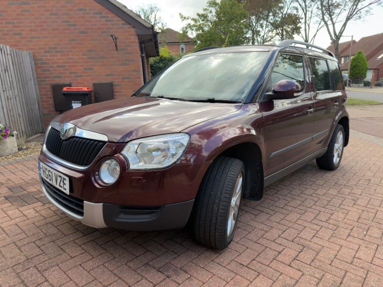 Skoda, YETI, Hatchback, 2012, Automatic, 1200(cc)