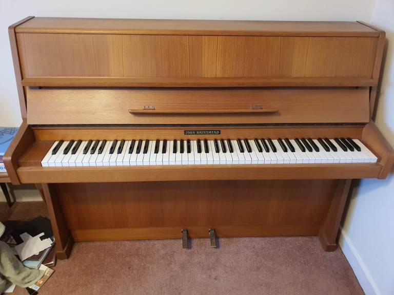 Free upright piano