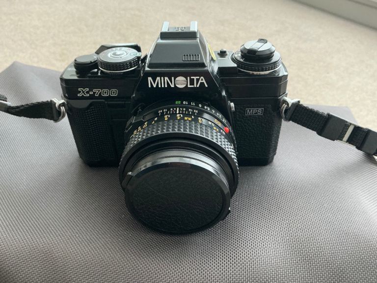 Minolta X-700 Film Camera & lens (50mm) + Minolta Zoom Lens (70-210mm)