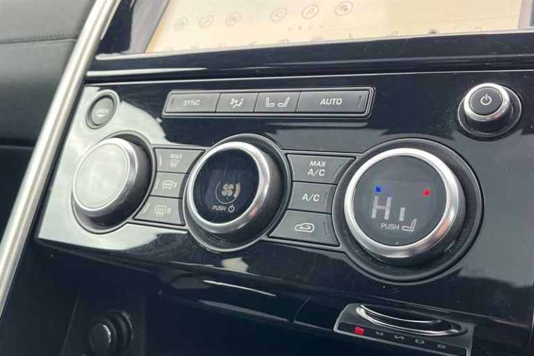 2019 Land Rover Discovery 2.0 SD4 HSE 5dr Auto ESTATE DIESEL Automatic