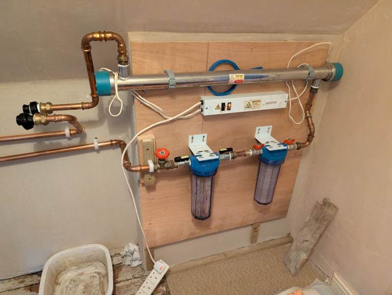 Full water filtration system with spares 
