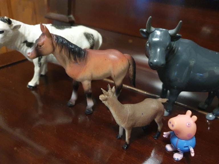 5 x farm animals