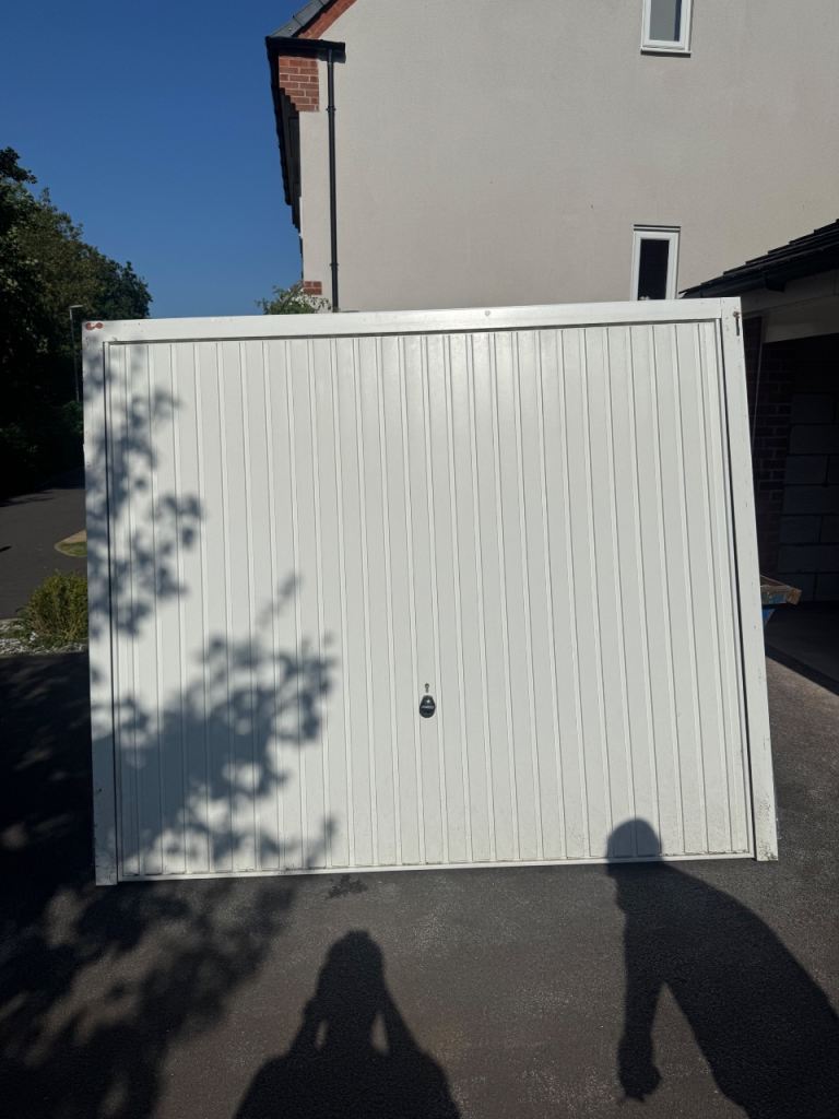 Hormann 2001 Verticle Up and Over Retractable Garage Door
