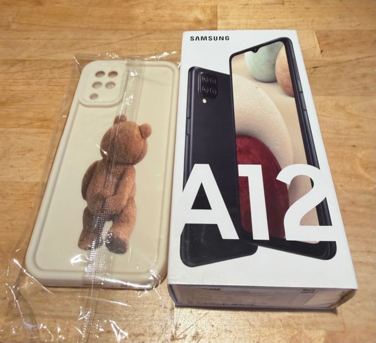 Samsung Galaxy A12 – 64GB – Unlocked (Dual SIM) – Excellent Condition – With Cute Cases