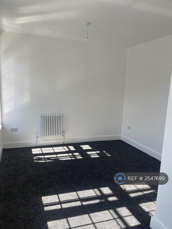 1 bedroom flat in Colston Road, London, SW14 (1 bed) (#2547699)