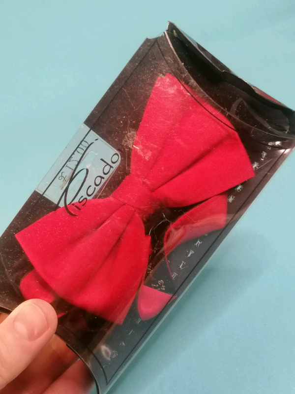 Bout tie. Brand new. 