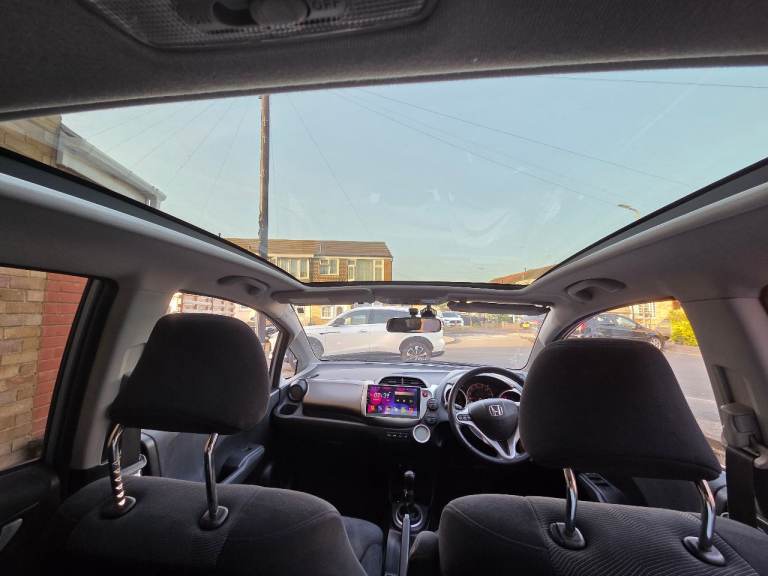 Fully Loaded Honda JAZZ, Nav, reversing camera, panoramic roof, 2009, Manual, 1339 (cc), 5 doors
