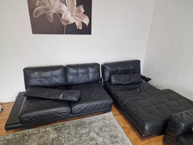FREE FREE Black Leather corner