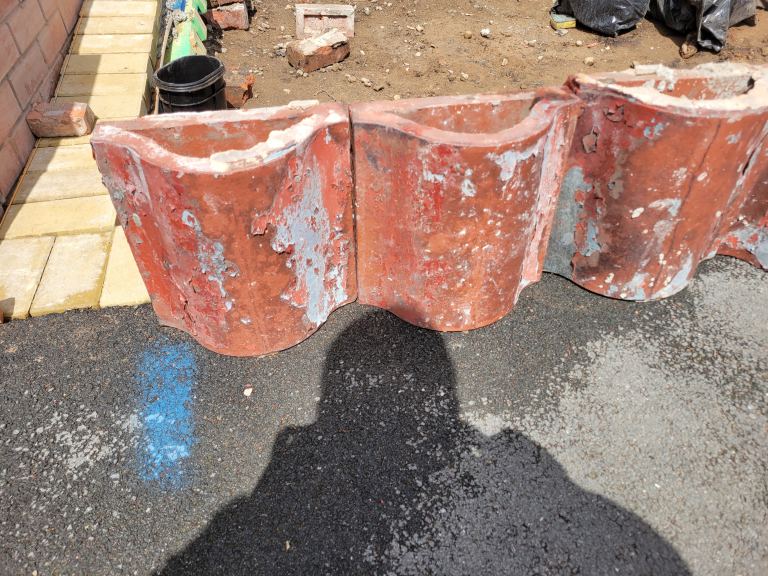 reclaimed terracotta coping 