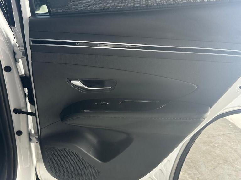 2024 Hyundai TUCSON 1.6 h T-GDi 13.8kWh Ultimate Auto 4WD Euro 6 (s/s) 5dr ESTATE Petrol/Electric...