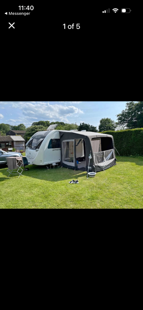 Telta Pure air 260 Awning including Telta carpet and pole. Under 2 years old.