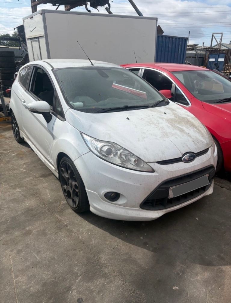 2010 Ford Fiesta Breaking Only