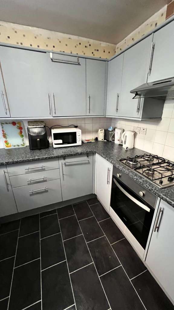 **Room to Let** Bellamy Road, L4 £495 pcm