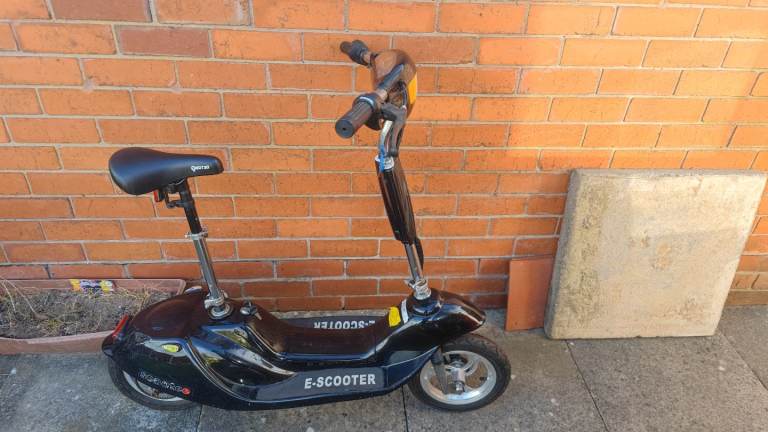 OCEAN BRIGHT E-SCOOTER - SPARES OR REPAIRS