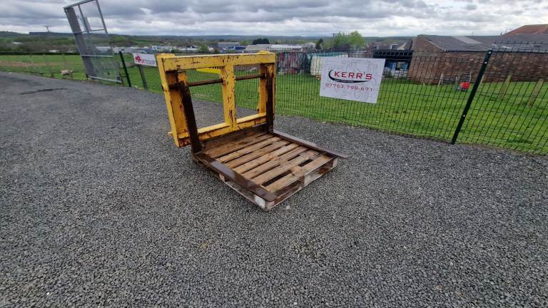telehandler pallet forks with jcb q fit brackets farm livestock tractor 