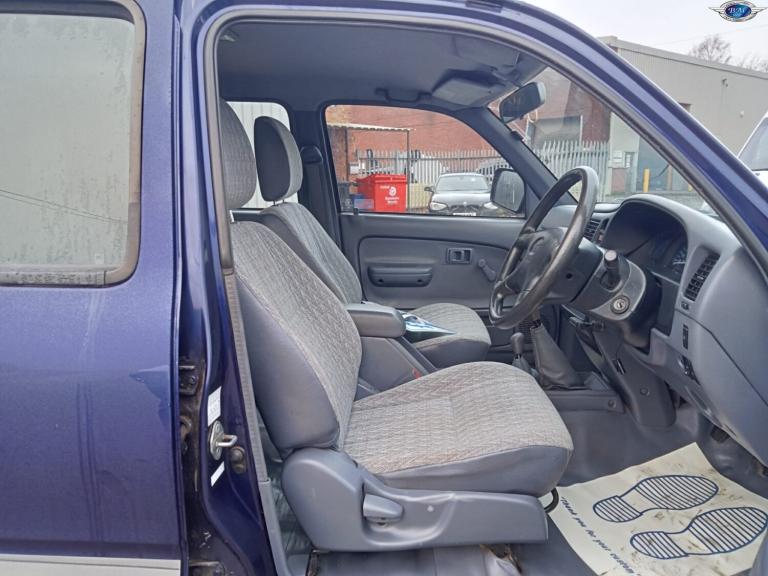 TOYOTA HILUX 2.5 270 EX Blue Manual Diesel 2003