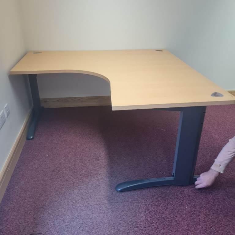 Beech steelcase managers corner office desk 