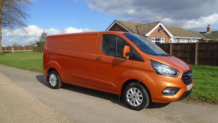 2018 Ford Transit Custom 2.0 EcoBlue 130ps Low Roof Limited Van lwb l2 h1 PANEL VAN Diesel Manual