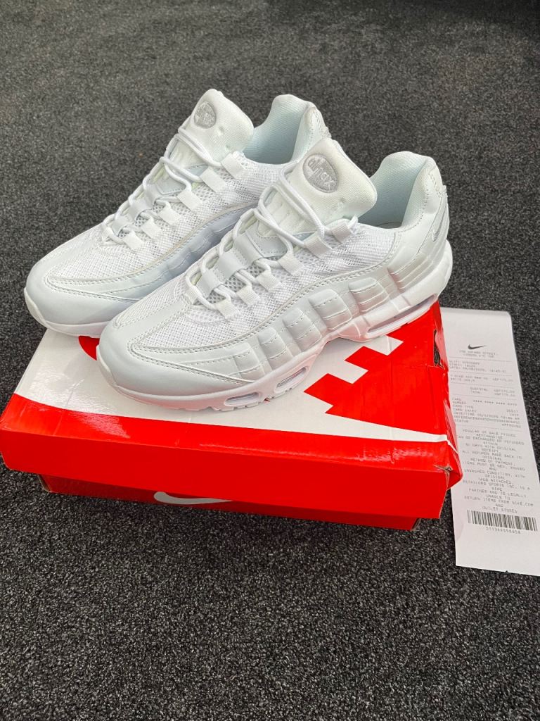 NEW Nike Air Max 95 Triple White Trainers – White, Size 9.5