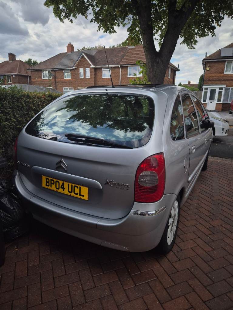 2004 Silver Citroën Xsara Picasso Exclusive 1.6 Petrol 