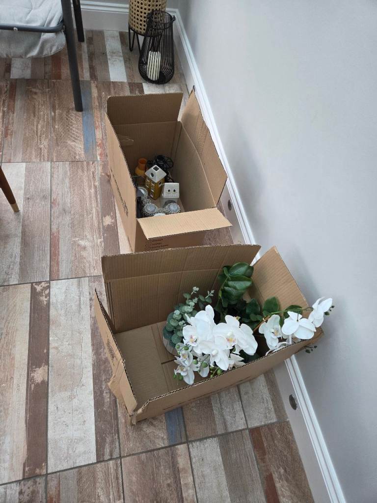 Free decoration pieces and Artificial White Orchid Plants & Greenery – Good Condition