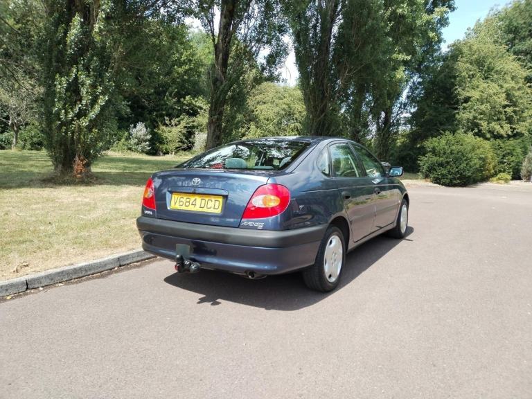 PRACTICAL CLASSIC TOYOTA AVENSIS GS 1.8 PETROL GENUINE 33K FSH 7 MOT TOW BAR