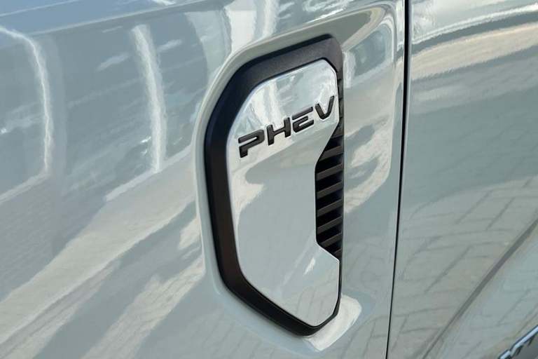 2025 Ford Ranger Stormtrak AUTO 2.3 EcoBoost 281ps PHEV 4x4 Double Cab Pick Up Automatic Pick-Up ...