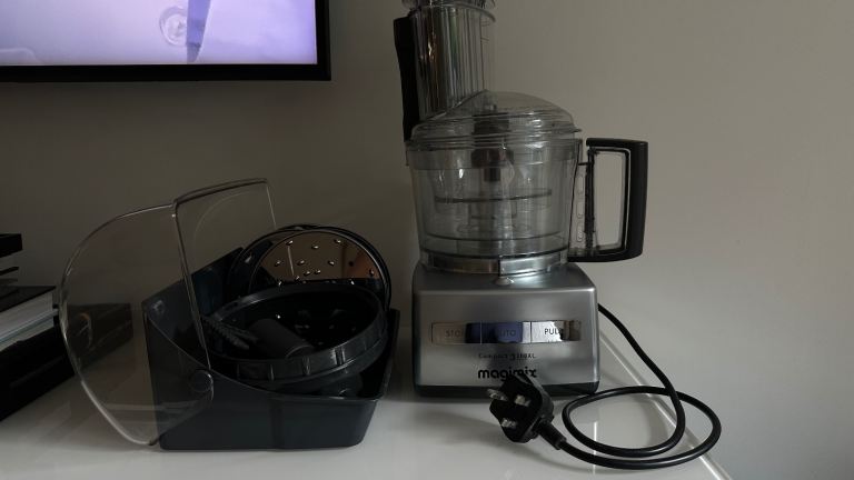 Magimix Compact 3200XL Food Processor - Silver, Good Condition