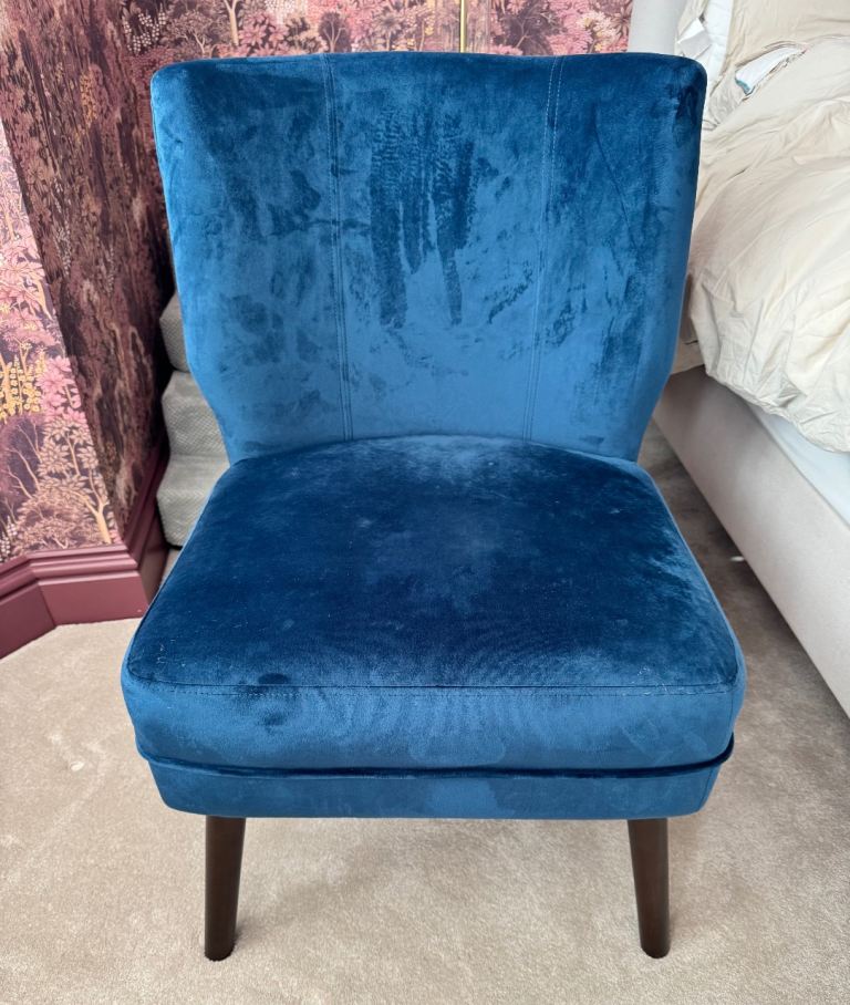 Swoon velvet accent chair