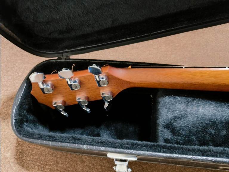 image for Taylor 410 acoustic guitar