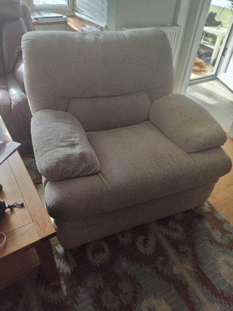 Reclining sofa - FREE