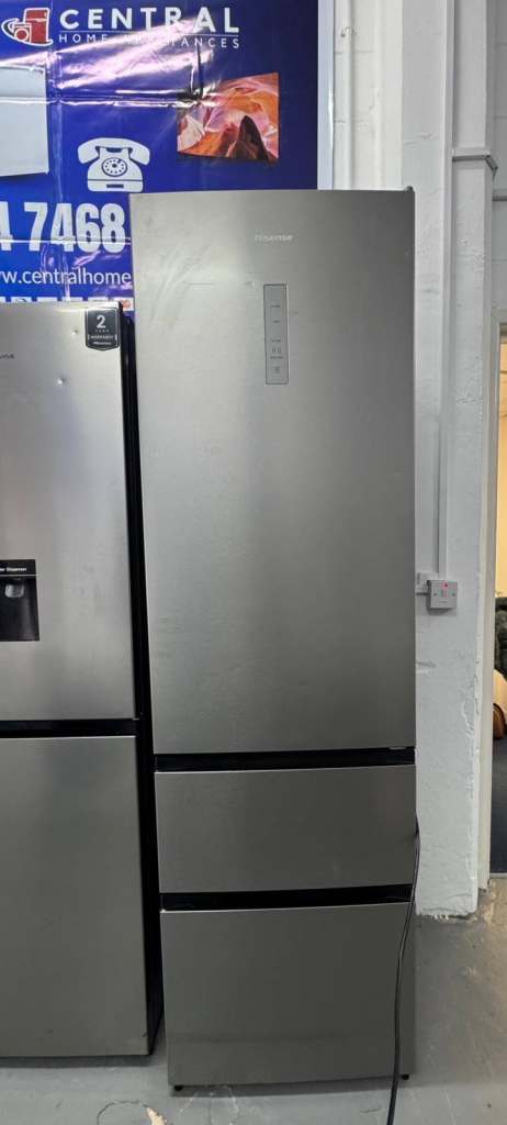 image for Hisense 368 L 60/40 Fridge Freezer - Factory Seconds - Warranty Included - Free Delivery