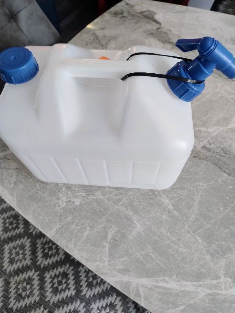 Caravan/camping 5 liters water canister 