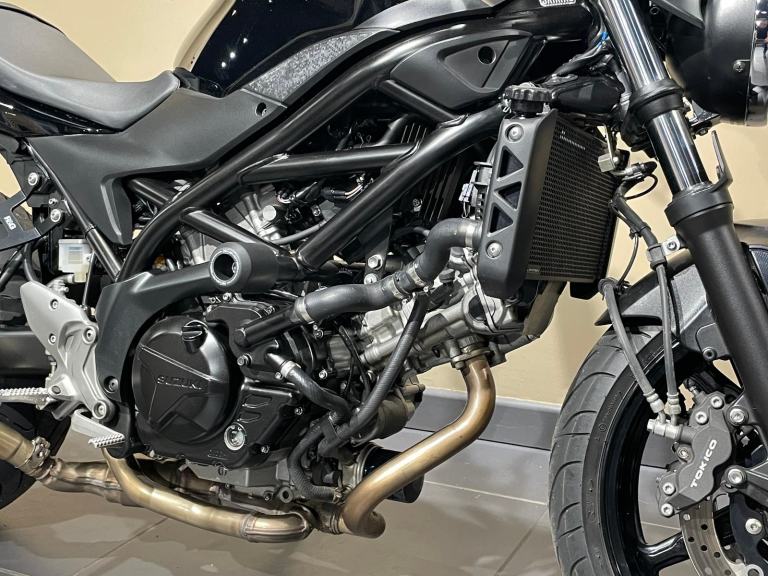 Suzuki SV650 SV 650 SV650A 2020 in Black 