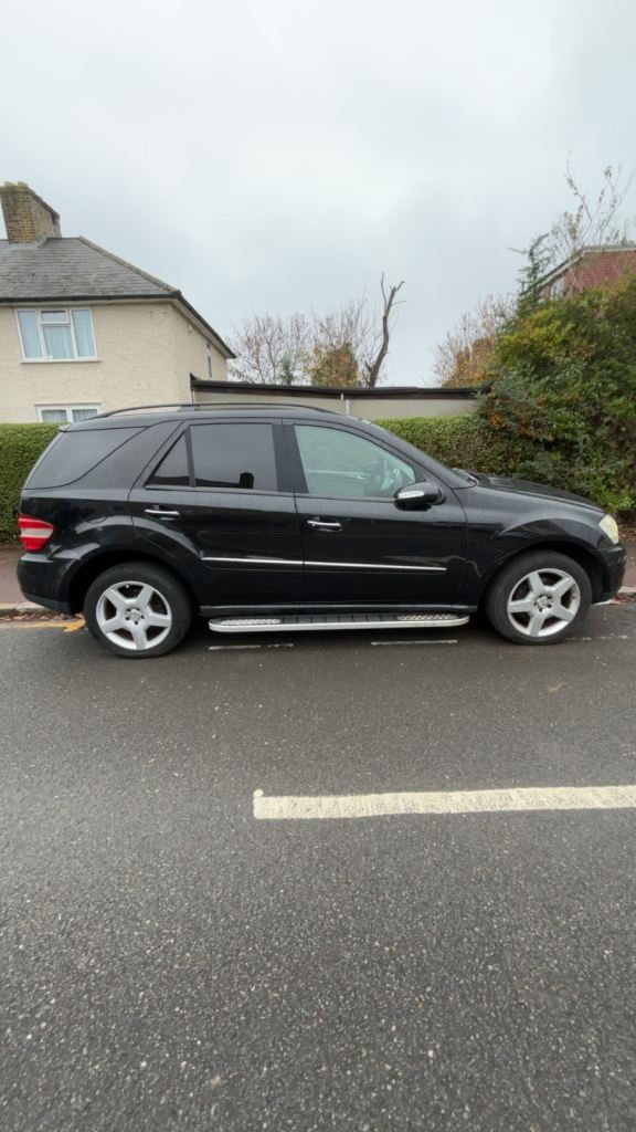 Mercedes-Benz, M CLASS