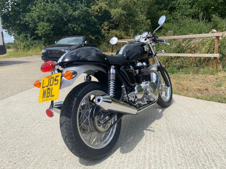 TRIUMPH THRUXTON 865, 2005, 2,793 MILES, ONE OWNER FROM NEW, VERY CLEAN BIKE.
