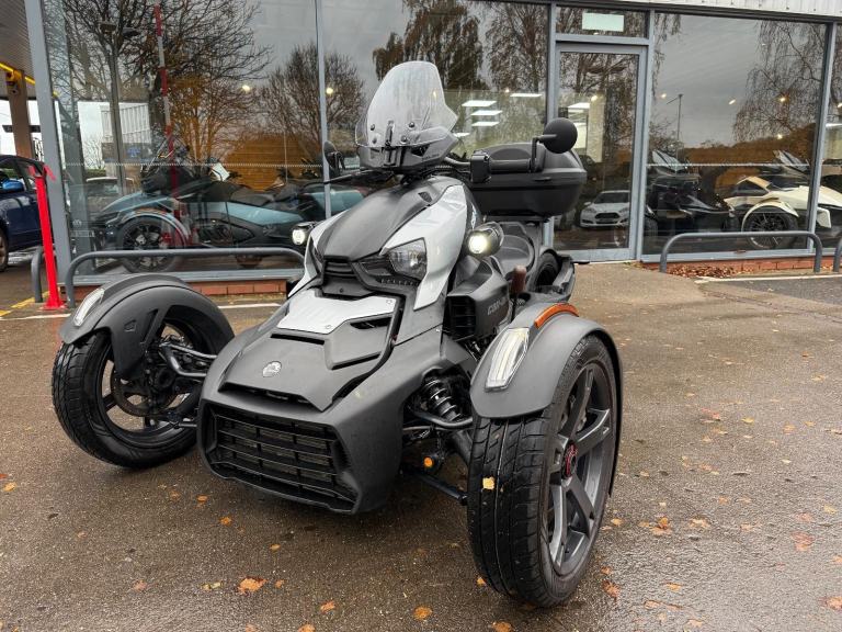 2019 CAN-AM RYKER 900cc fully automatic Spyder trike with Handbraking adaption S