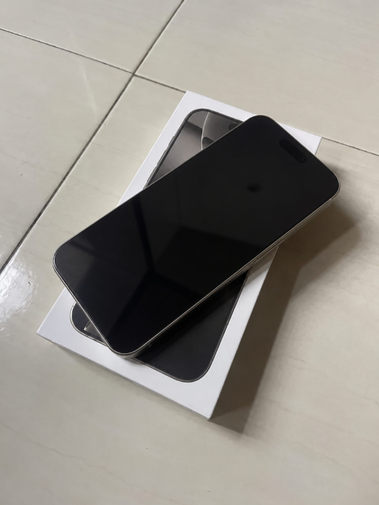 iPhone 16 Pro Max 512GB (LITERALLY BRAND NEW)