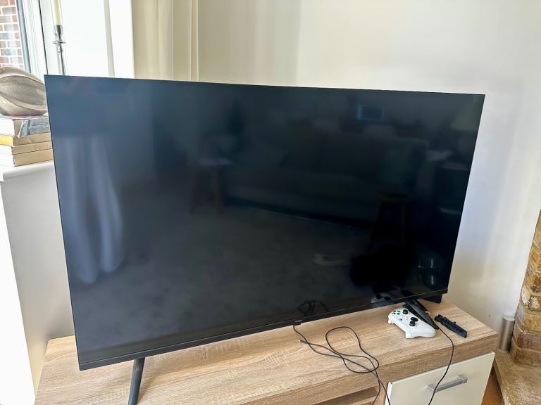 Phillips 55-inch 4K Ambient Light Flat Screen TV – Good Condition