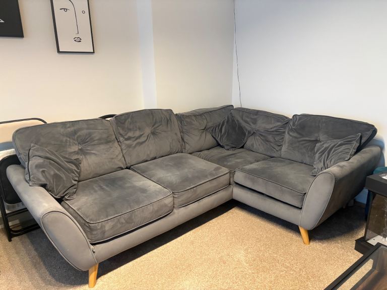 Corner sofa with armchair