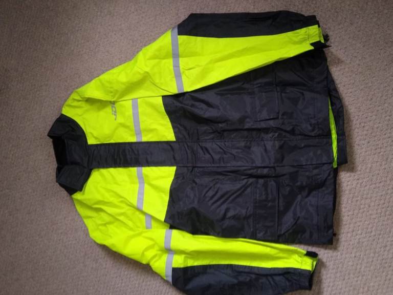Waterproof motorcyclists over jacket 