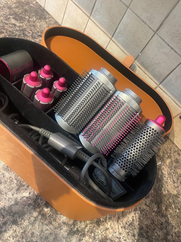 Dyson Airwrap Complete Styler with Case – As Good As New