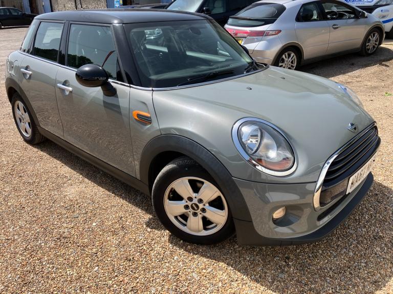 2017 Mini Cooper 1.5. Petrol. Manual. 5 Door. Grey. Smart Little Car. Px Swap