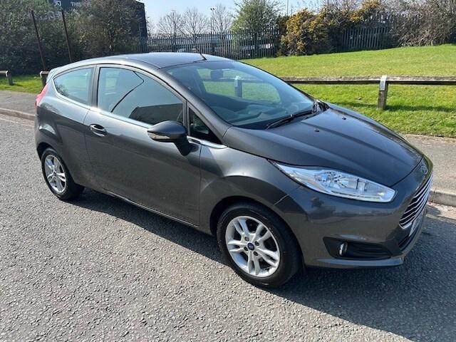 FORD FIESTA 1.3 Zetec 2015