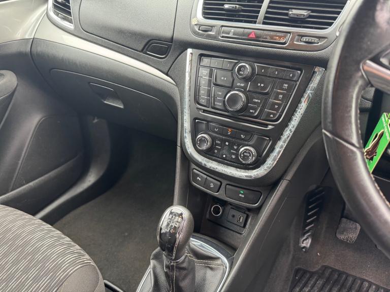 2014 Vauxhall Mokka 1.6i Exclusiv 5dr HATCHBACK Petrol Manual