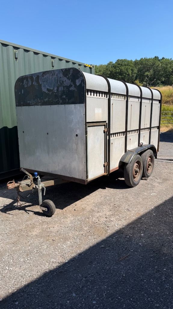 IVOR WILLIAMS Livestock trailer