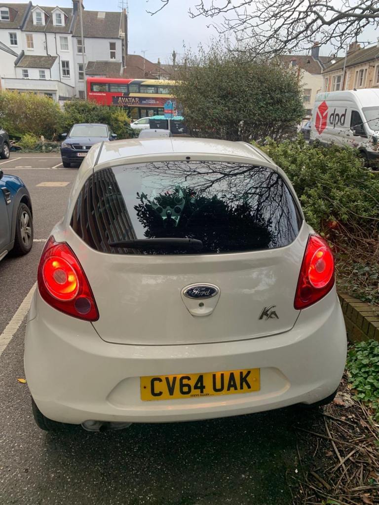 Ford, KA, Hatchback, 2014, Manual, 1242 (cc), 3 doors