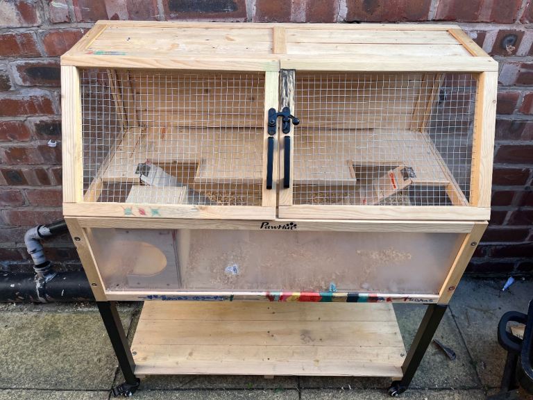 Pet cage 
