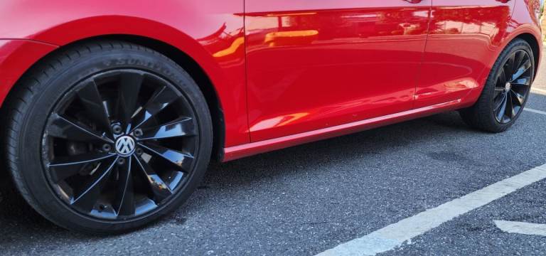 18inch gloss black VW Scirocco fan blades (alloy wheels)